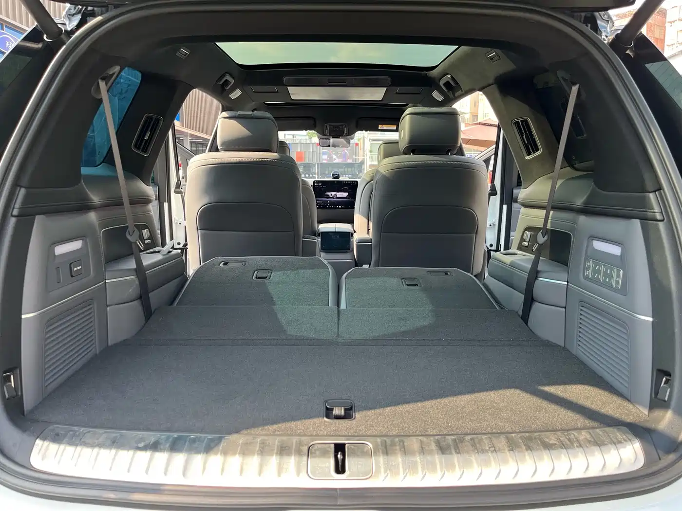 NIO ES8 2025 2025 Base Model
