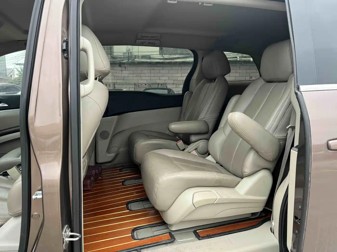 Buick GL8 2018 28T Comfort China VI фото 11
