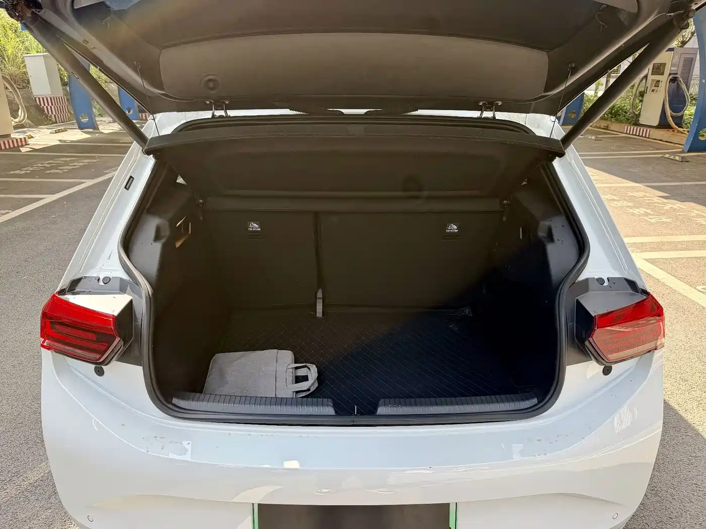 Photo 13 - Volkswagen ID.3