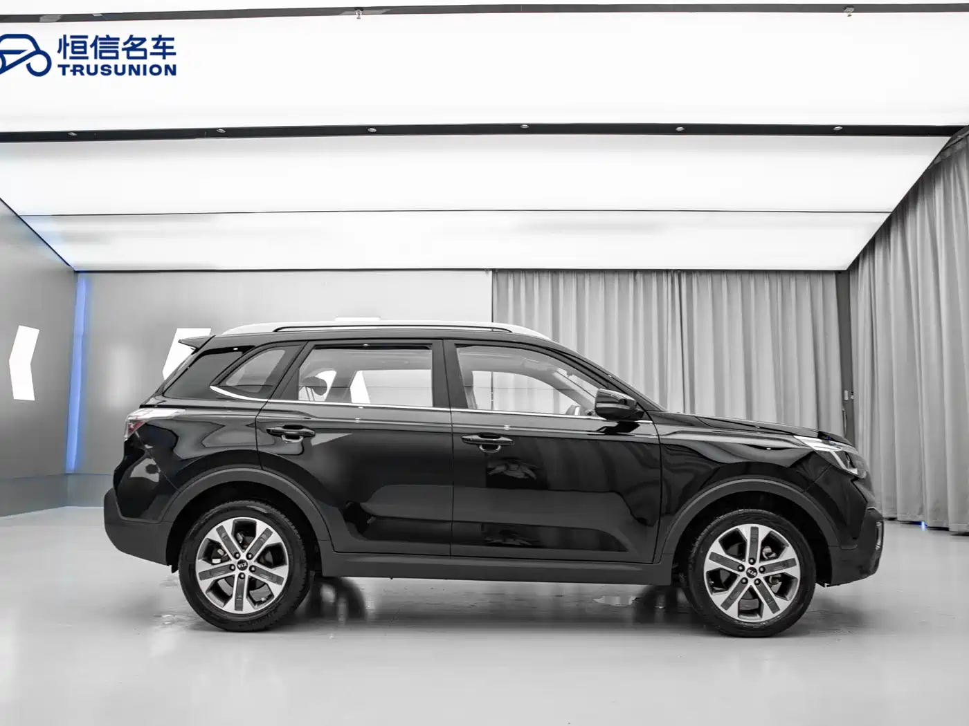 Kia Sportage 2019 2.0L Automatic Smart Luxury Edition фото 4