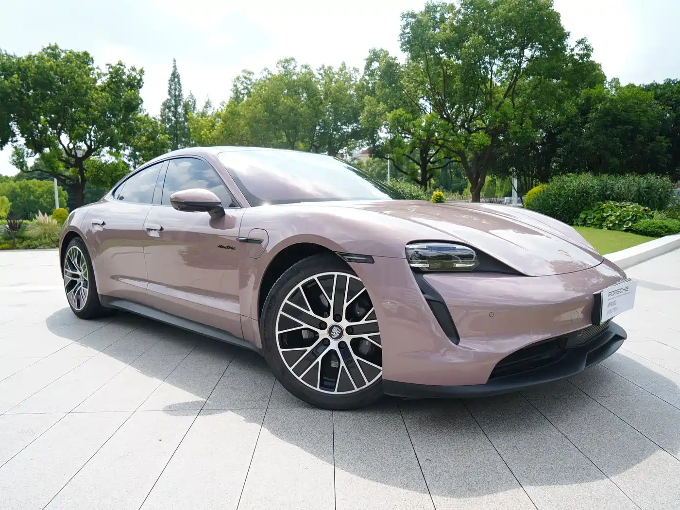 Porsche Taycan 2021 2020 Taycan