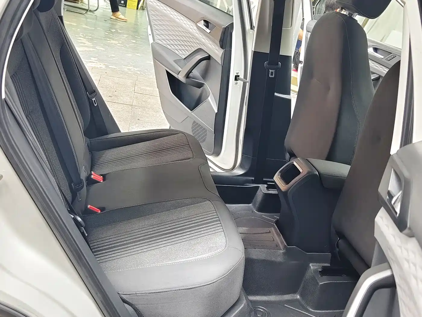Volkswagen Tharu 2021 Model 280TSI 2WD Trend Edition фото 10