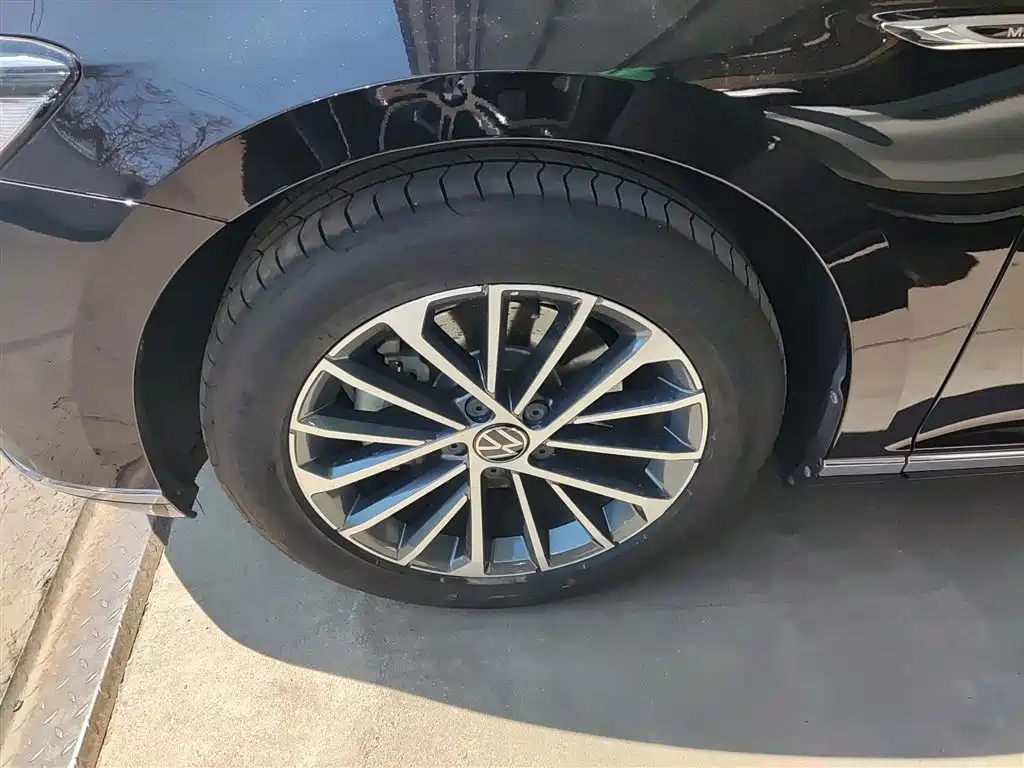 Volkswagen Magotan 2020 330TSI DSG Luxury фото 25