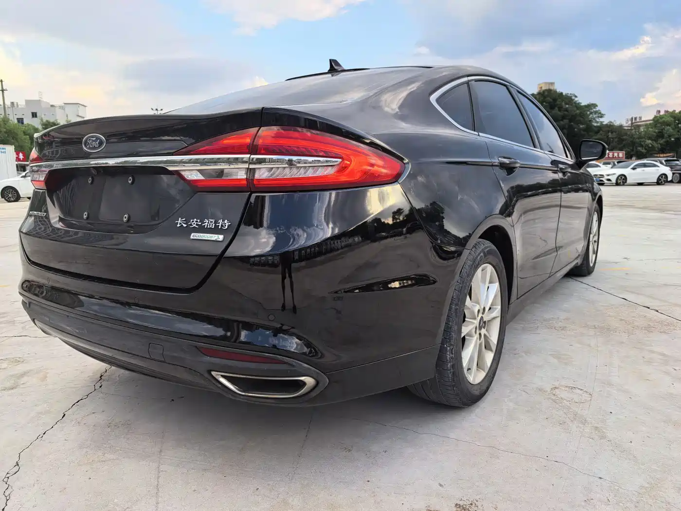 Фото 5 - Ford Mondeo