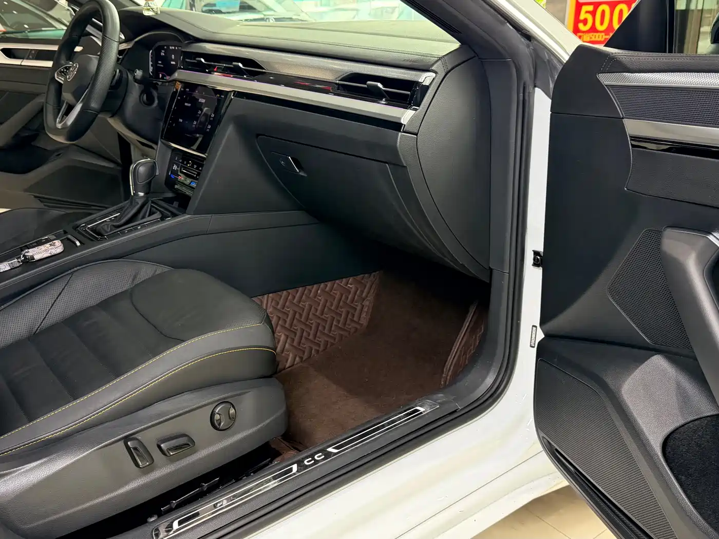 Volkswagen FAW-Volkswagen CC 2021 380TSI Eye-catching Edition фото 14