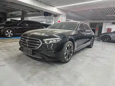 Mercedes-Benz E