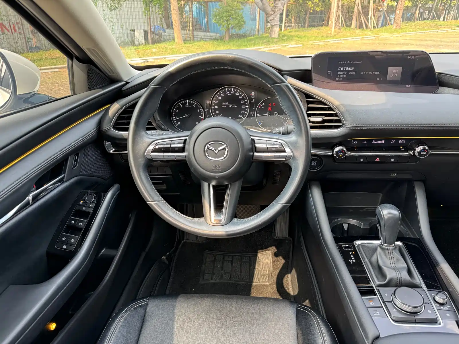 Фото 11 - Mazda Mazda 3
