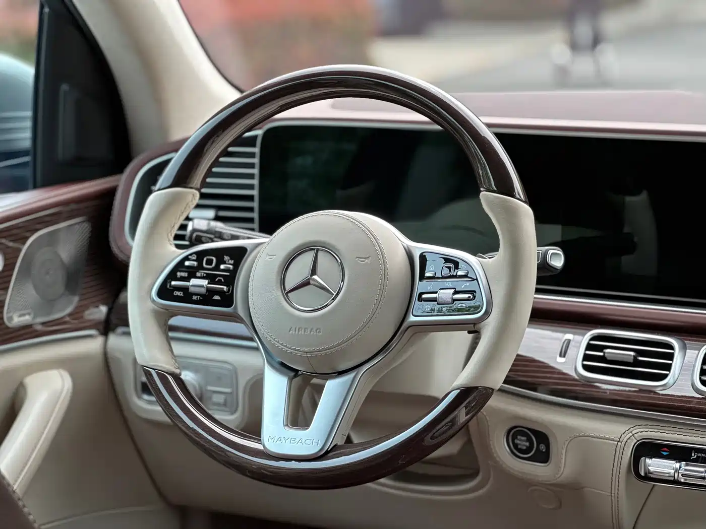 MERCEDES-BENZ MAYBACH GLS