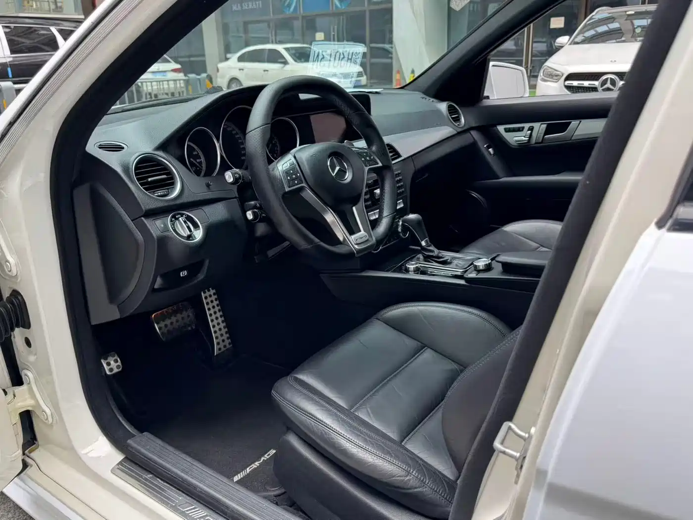 Mercedes-Benz C-Class AMG 2012 AMG C 63 Sport фото 6