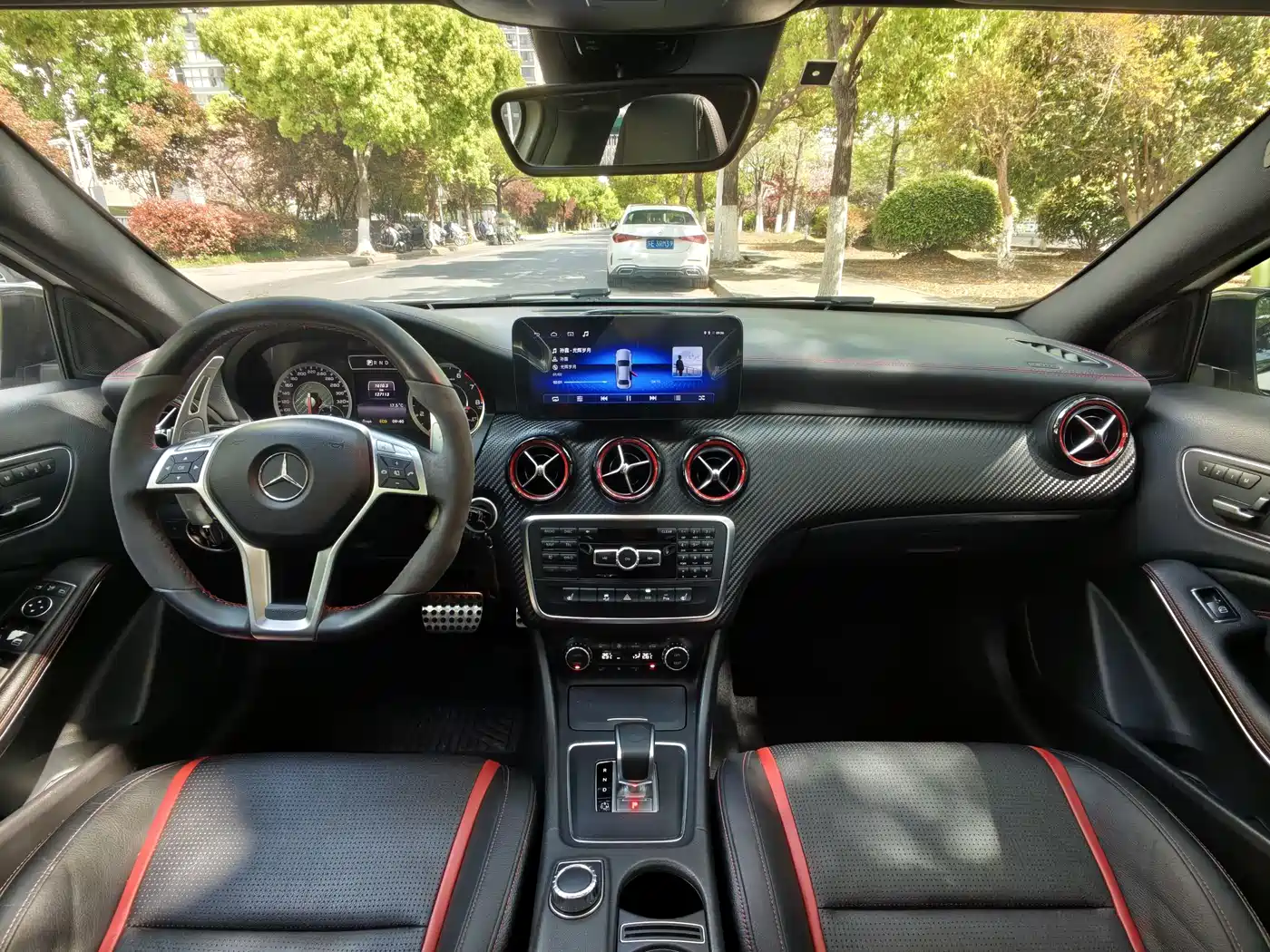 Mercedes-Benz A-Class AMG (Import) 2014 AMG A 45 4MATIC фото 6