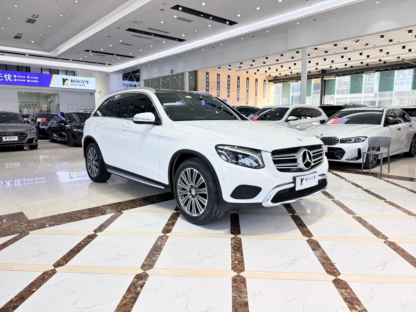 Mercedes-Benz GLC 2016 GLC 200 4MATIC фото 4