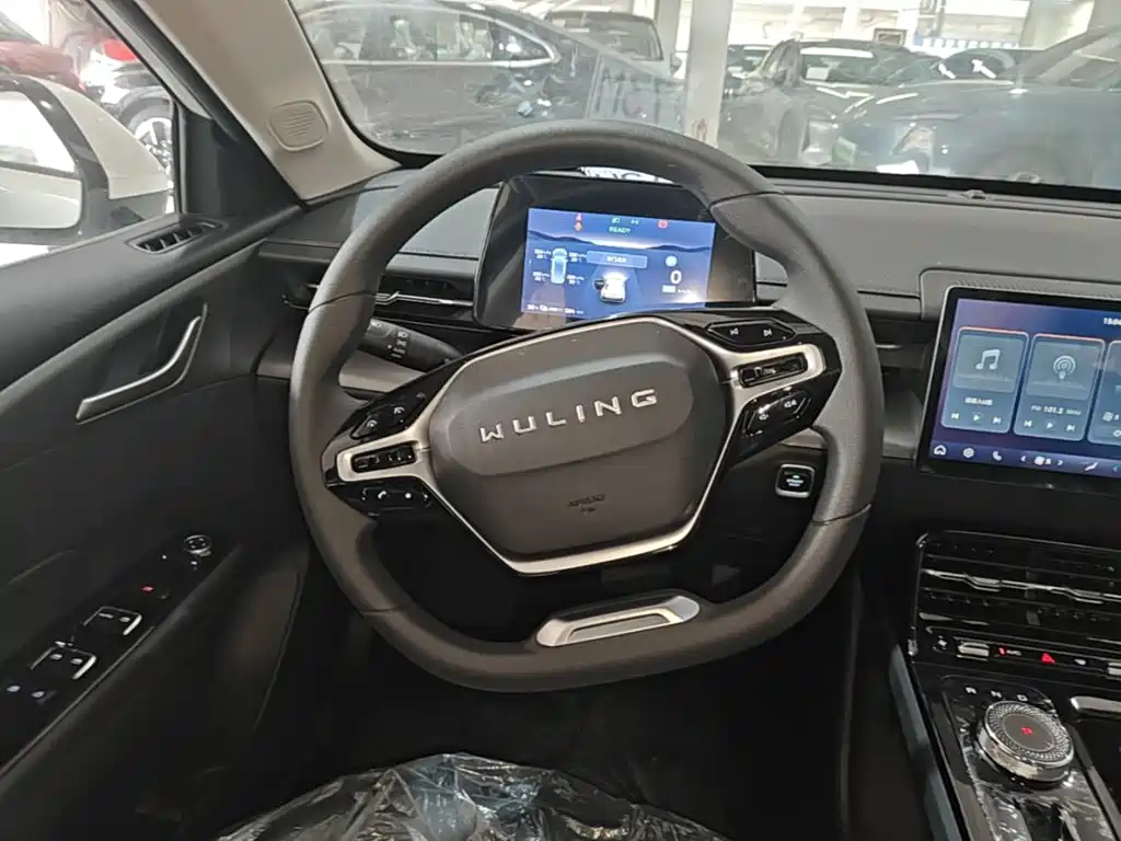 Wuling Motors Wuling E5 2026 2024 510km Standard Edition