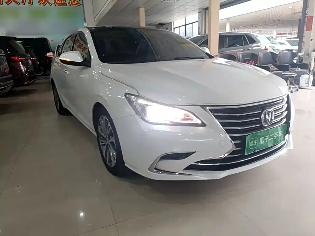 Changan Raeton CC 2018 2018 1.5T Automatic Luxury Class China V