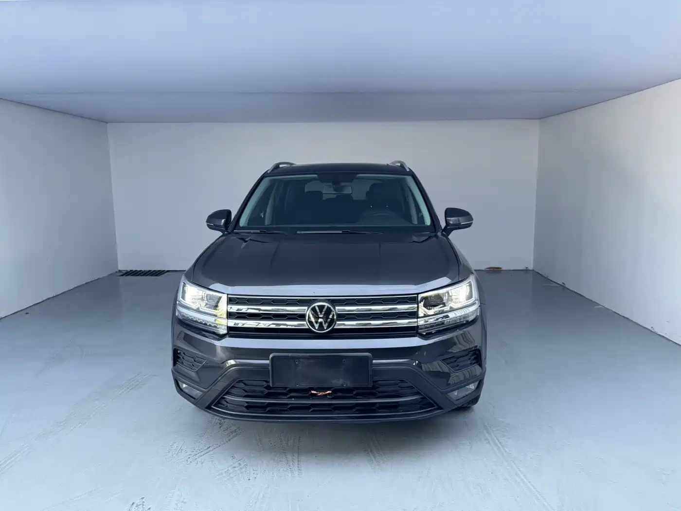 Volkswagen Tharu, миниатюра 2