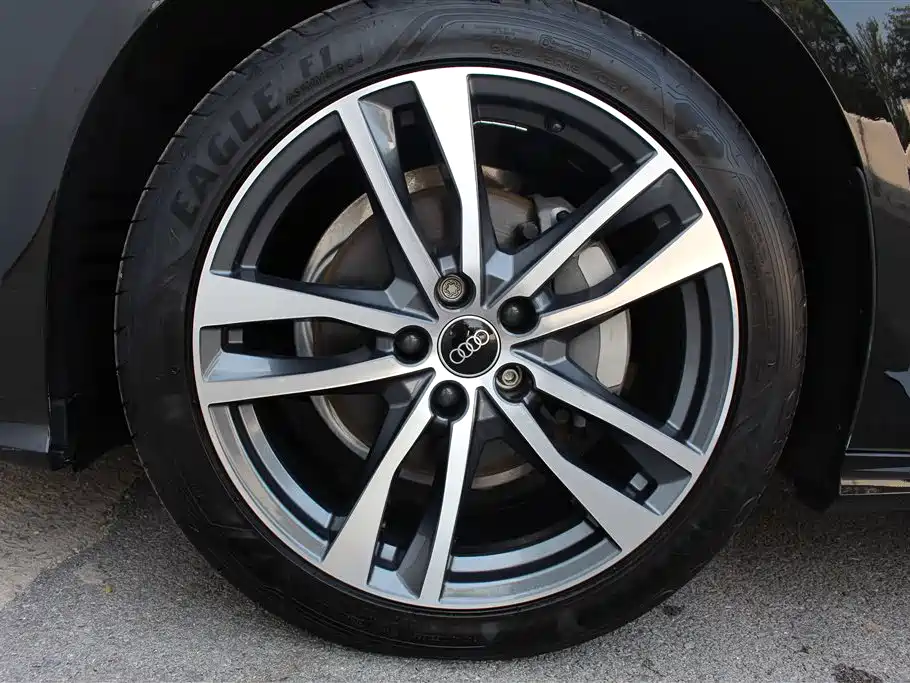 Audi A6L 2024 40 TFSI Luxury Dynamic фото 12