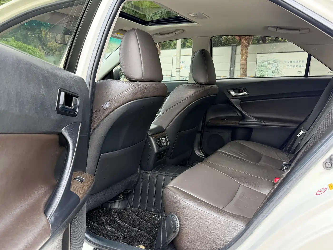 Toyota Reiz 2013 2.5V Elite Edition фото 9