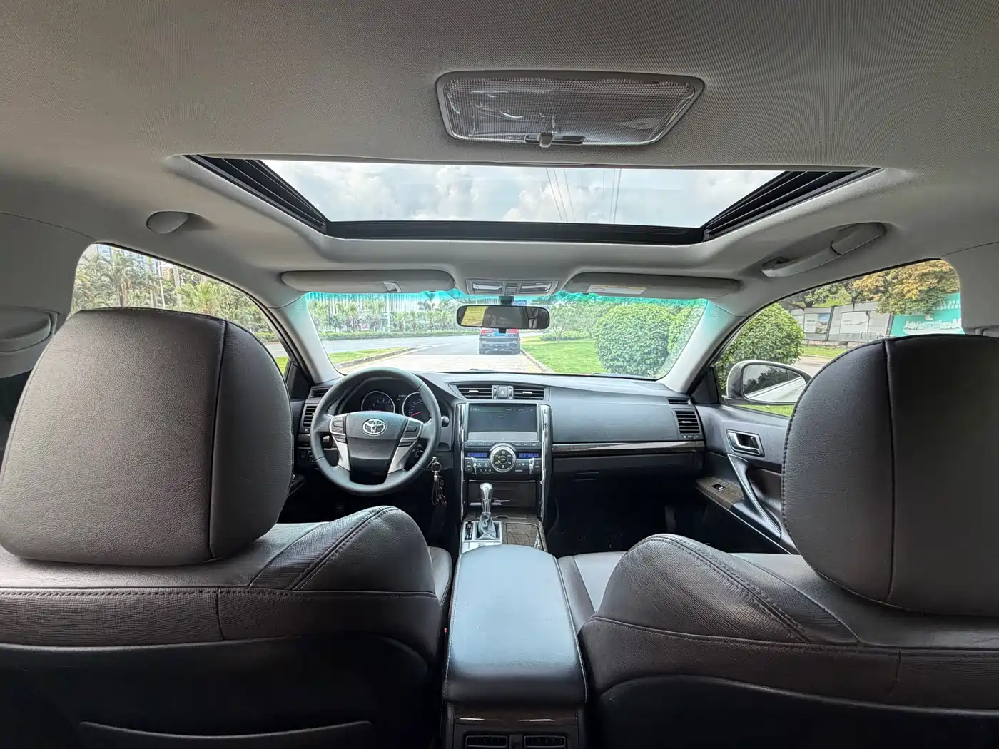 Toyota Reiz 2013 2.5V Elite Edition фото 13