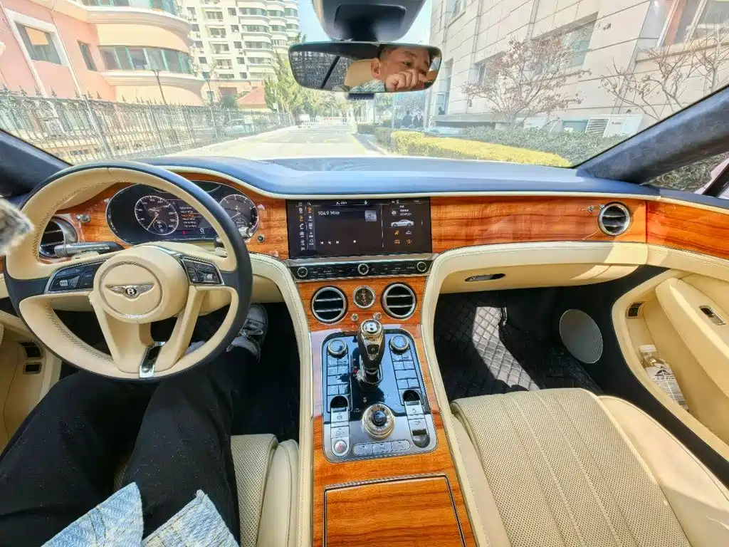 Bentley Continental 2022 2020 4.0T GT V8