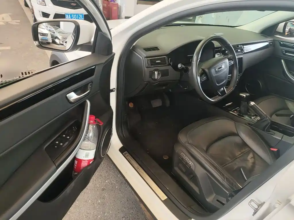 Qoros 3 2016 2016 Urban SUV 1.6T Automatic Zhizhen