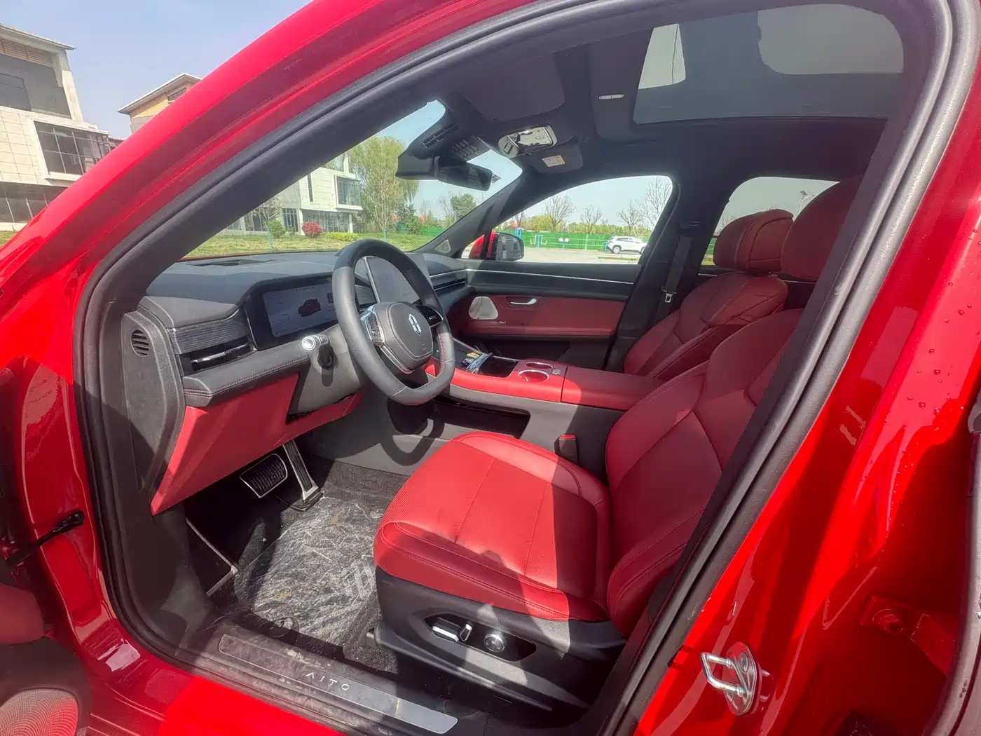 AITO Wenjie AITO M5 2025 Extended Range Ultra AWD фото 7