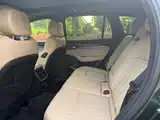 Фото 9 - Geely Monjaro