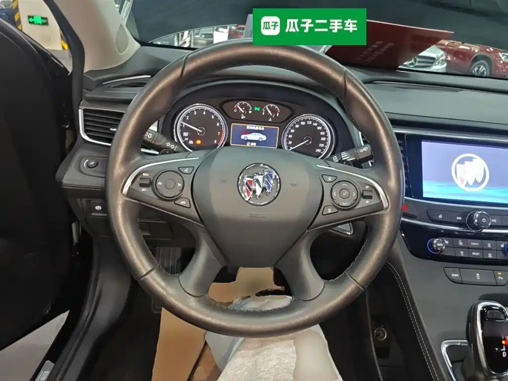 Buick LaCrosse 2022 652T Luxury фото 11
