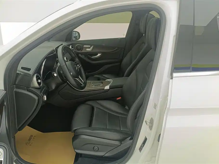 Mercedes-Benz GLC 2020 Facelift GLC 260 L 4MATIC Luxury фото 9