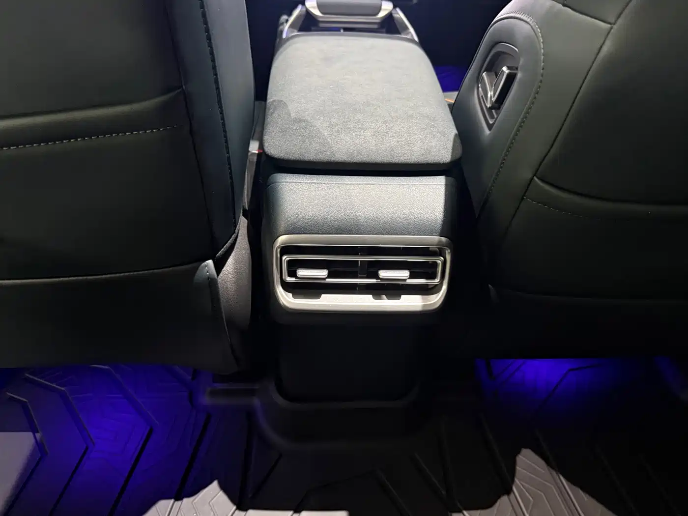 Deepal Deep Blue G318 2025 2025 Worry-Free Cross 4WD Secret Realm Edition
