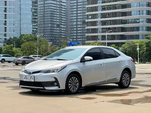 TOYOTA COROLLA