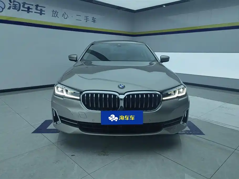 BMW 5 Series 2023 530Li Leading Luxury Package фото 2