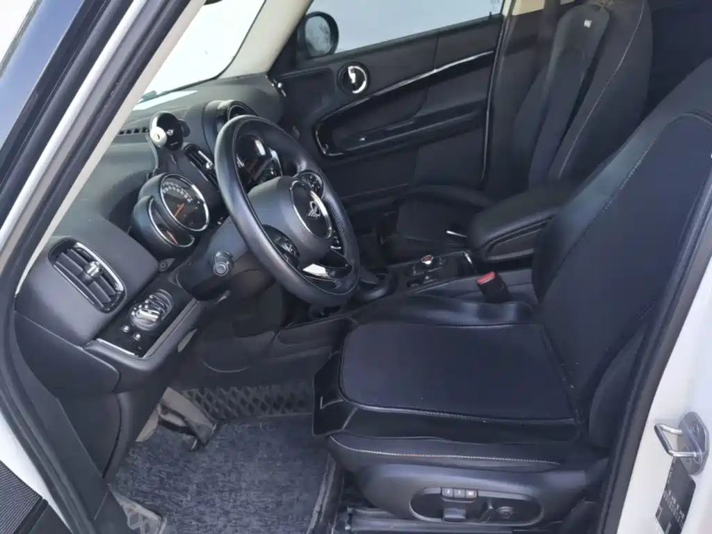 Photo 15 - MINI COUNTRYMAN