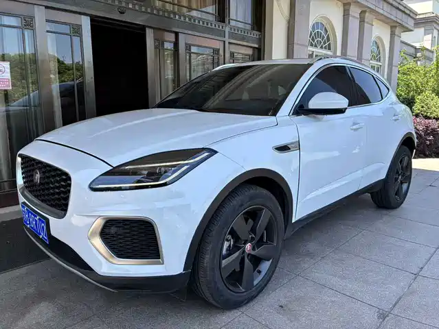 Jaguar Jaguar E-PACE 2024 Youth Sport Edition R-DYNAMIC