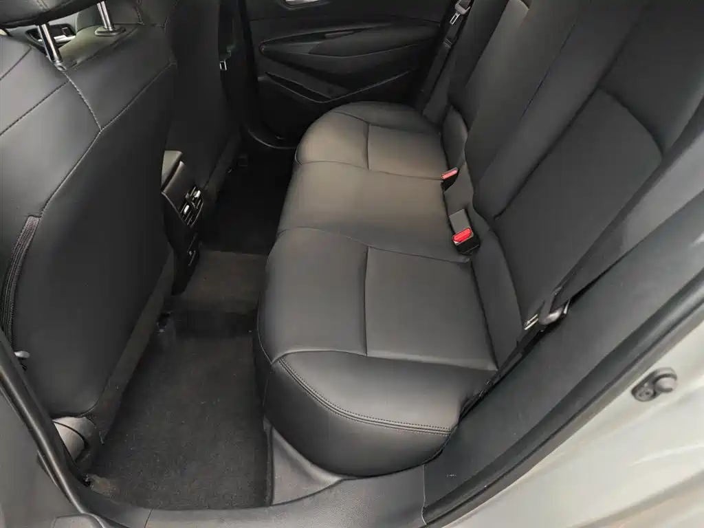 Toyota Levin 2022 185T CVT Luxury Edition фото 13