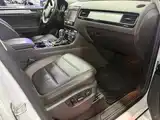 Фото 5 - Volkswagen Touareg