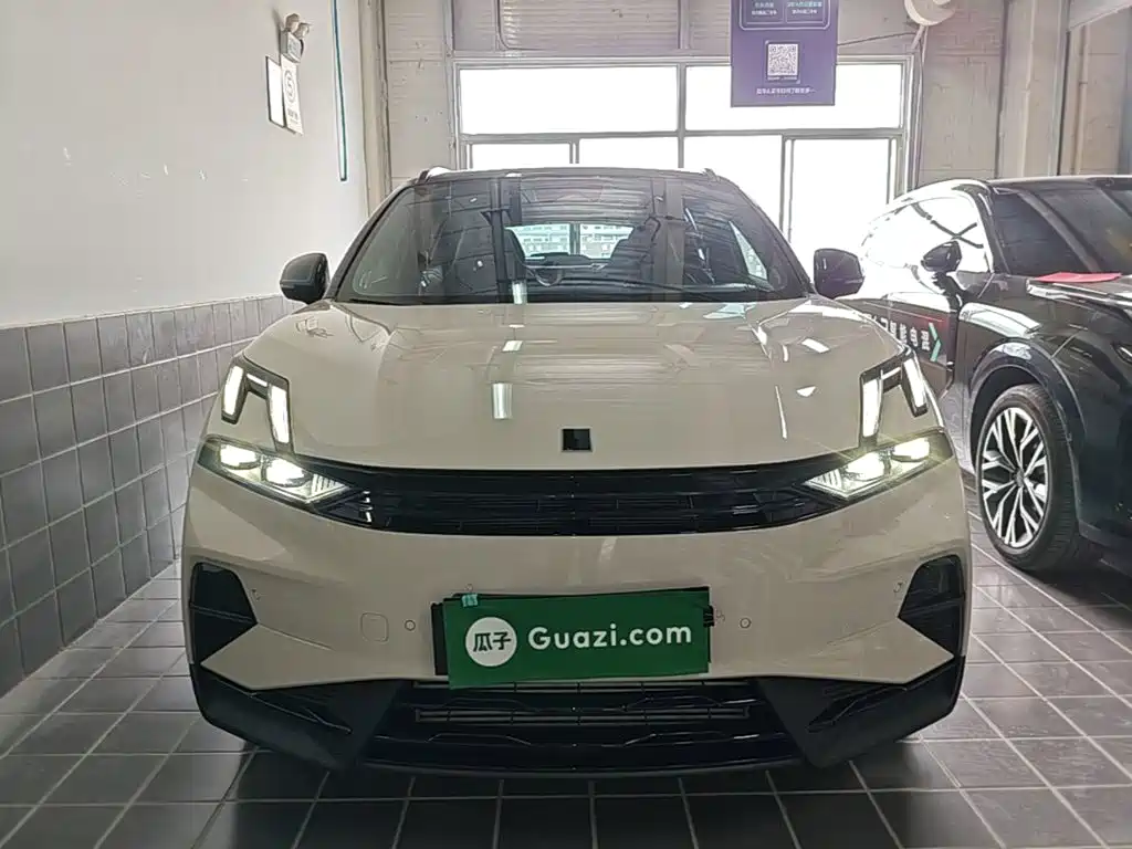 2025 Lynk & Co 06