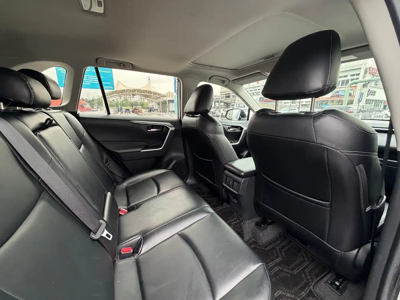 Toyota RAV4 Rongfang 2022 2.0L CVT 2WD Trend Plus Edition фото 12
