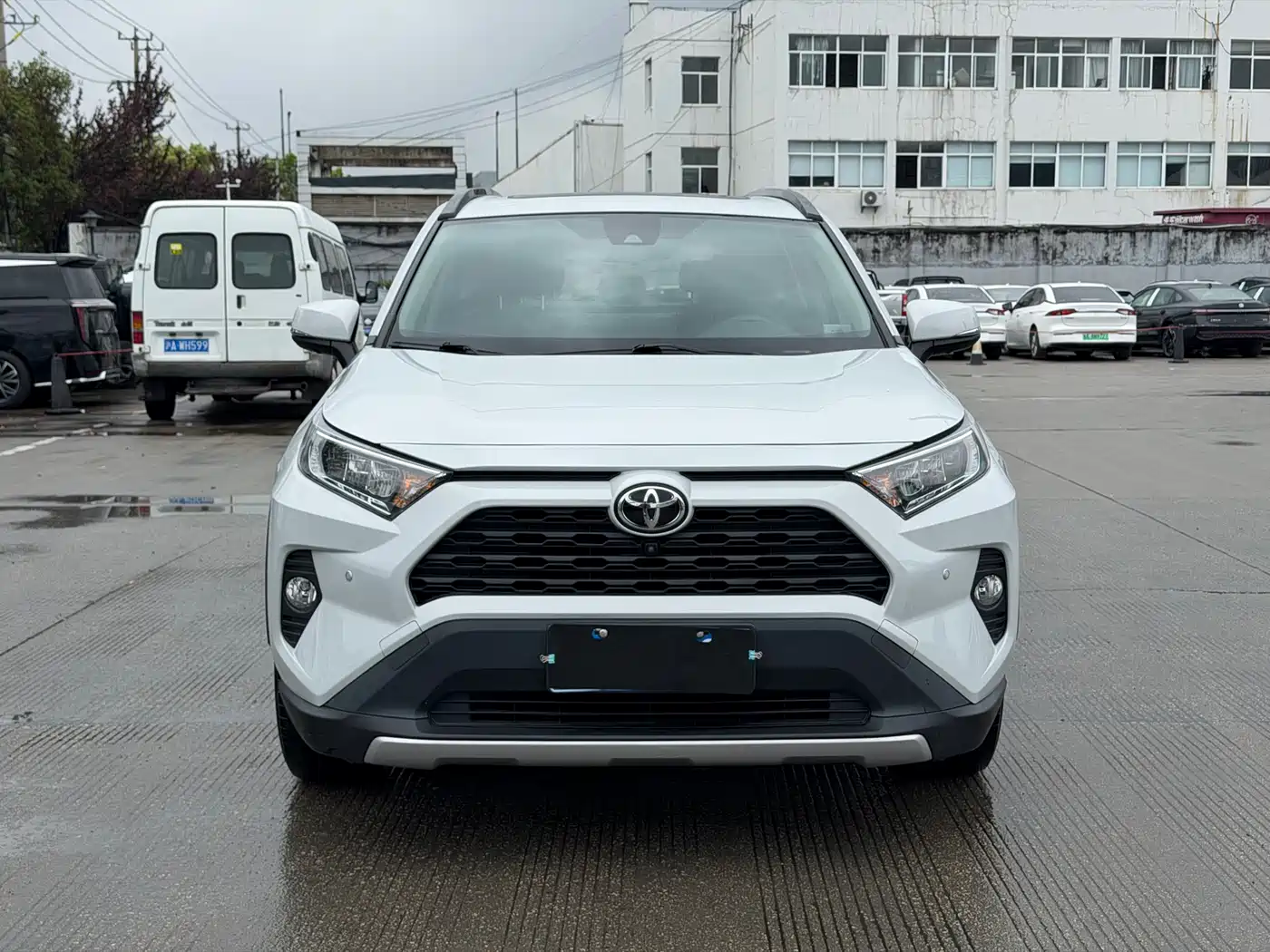 Toyota RAV4 Rongfang 2022 2.0L CVT 2WD Trend Plus Edition фото 2