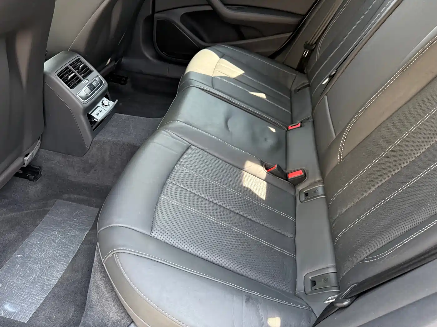 Audi A4L 2020 40 TFSI Fashion Dynamic Edition фото 31