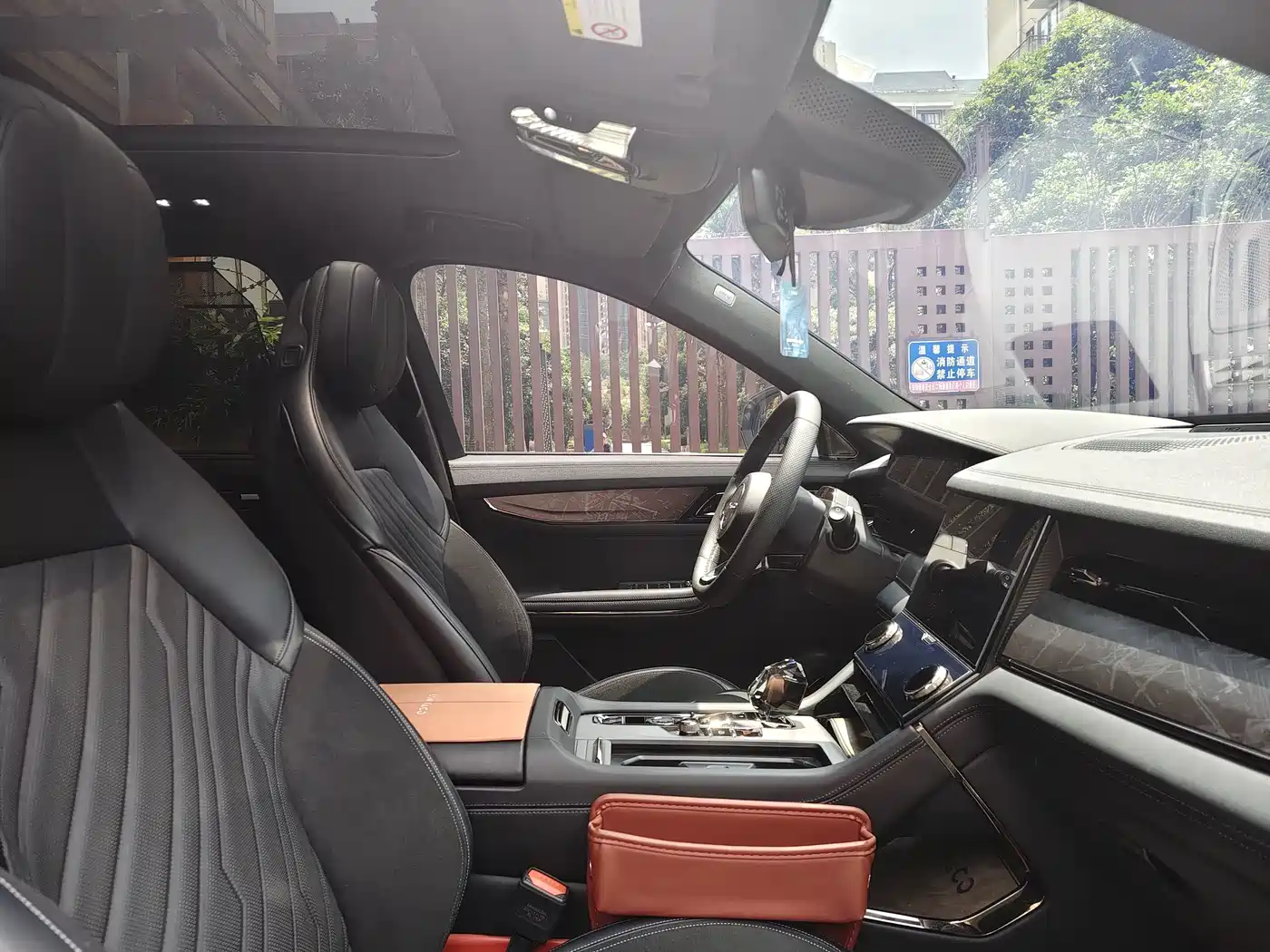 Lynk & Co 09 2022 2021 2.0T Halo 6-Seater