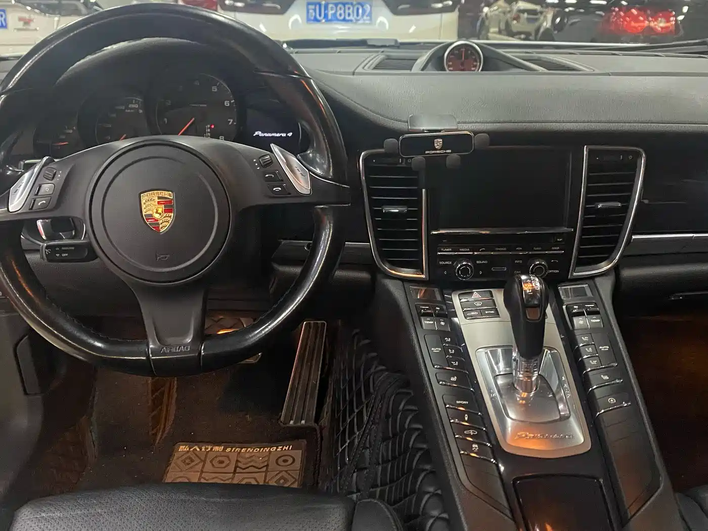 Porsche Panamera 2014 Panamera 4 3.0T фото 6