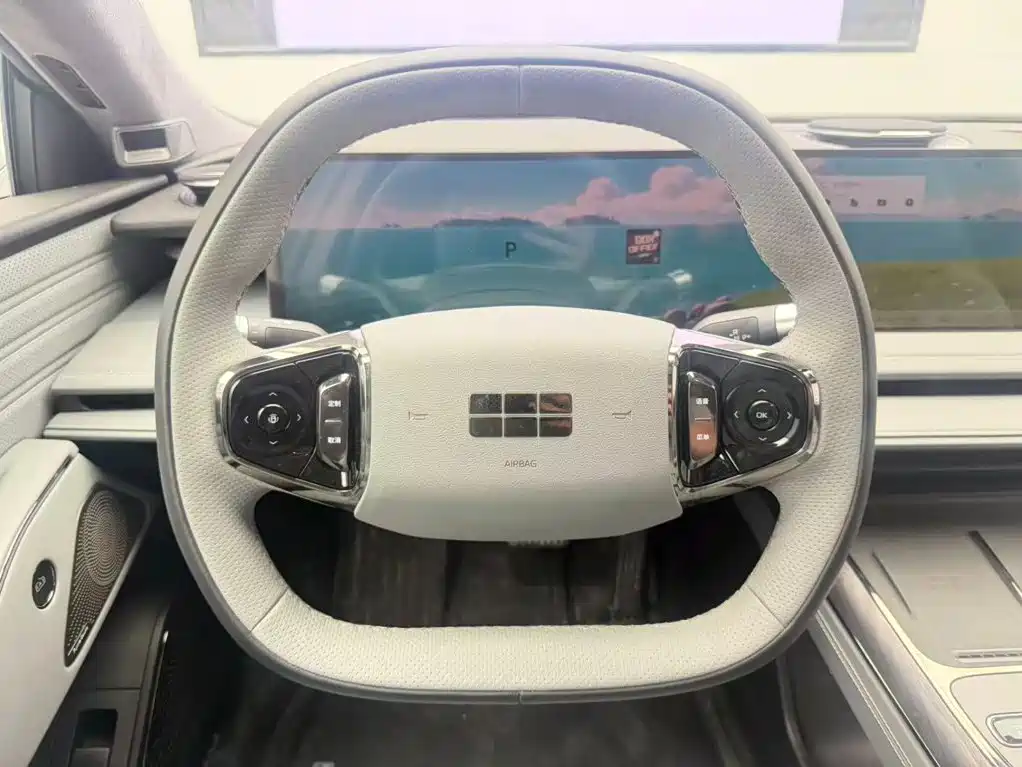 Geely Galaxy Galaxy E8 2025 2025 700km Long Voyage Smart Drive Edition