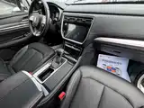 Фото 16 - Roewe RX8