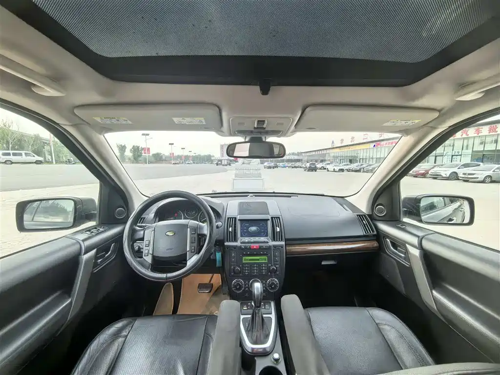 Land Rover Freelander 2 2010 3.2 i6 Automatic HSE Petrol фото 8