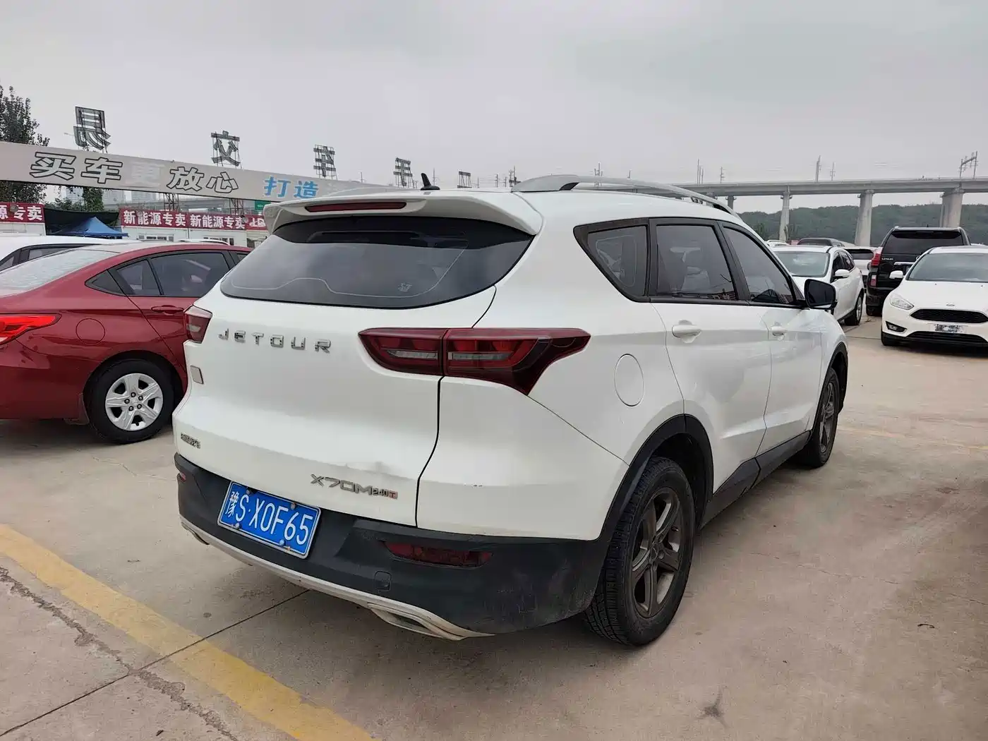 Jetour X70M 2020 2021 1.5T Manual Urban Partner 6-seater