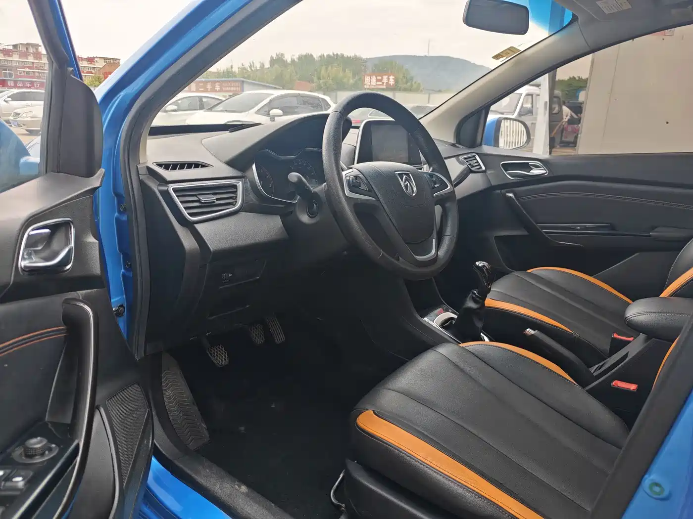 Baojun 310 2016 2016 1.2L Manual Luxury Type