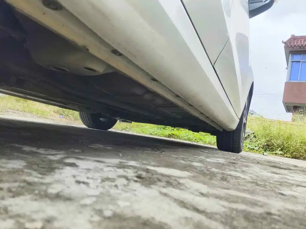 Фото 4 - Roewe 360