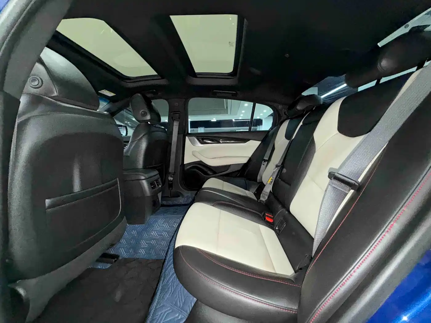 Фото 9 - Cadillac CT5