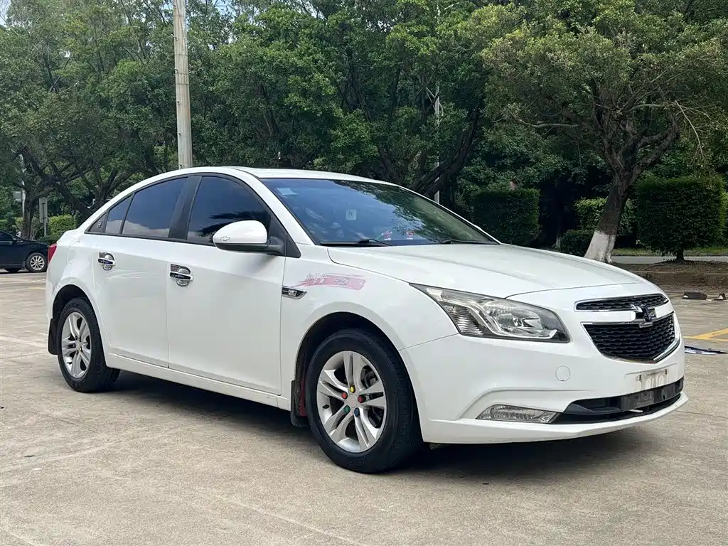 Chevrolet Cruze 2015 1.5L Classic SE AT фото 3