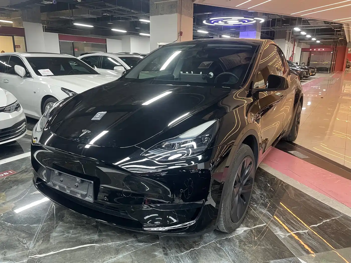 TESLA MODEL Y