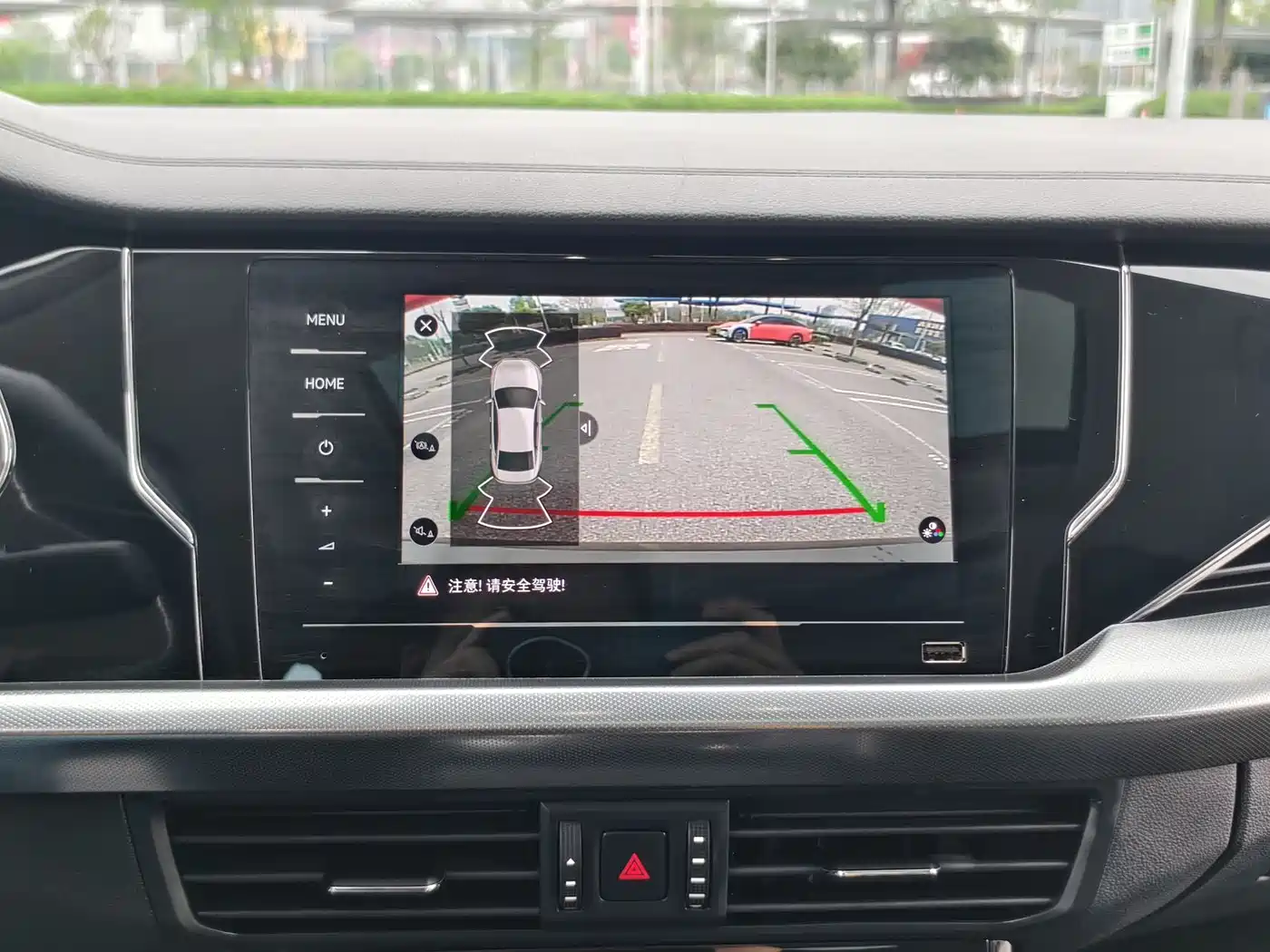 Volkswagen Passat 2023 280TSI Elite Edition фото 10